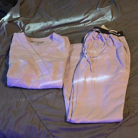 Grey's Anatomy Lavender Scrub Ensemble - Picture 1 of 6